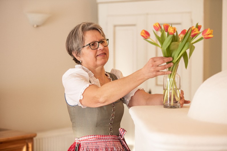 Hausdame Stellvertretung