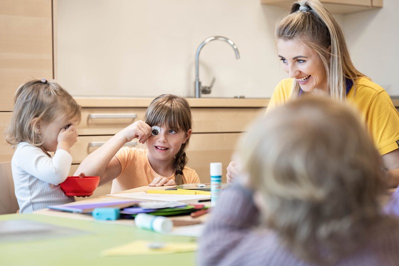 Kinderbetreuer (m/w/d)