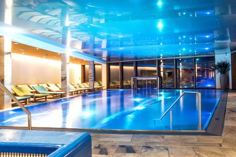 Kinderbetreuer/in mit Schwimmlehrer/in (m/w/d) ab Dezember 25