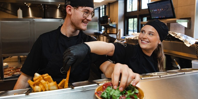 Koch / Küchenmitarbeiter (m/w/d)