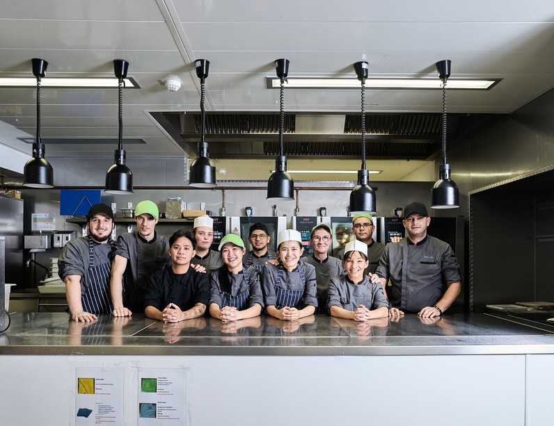 Junior Souschef, Assistenz der Küchenleitung, Stellvertretende Küchenleitung für unsere Prozessküche (m/w/d)