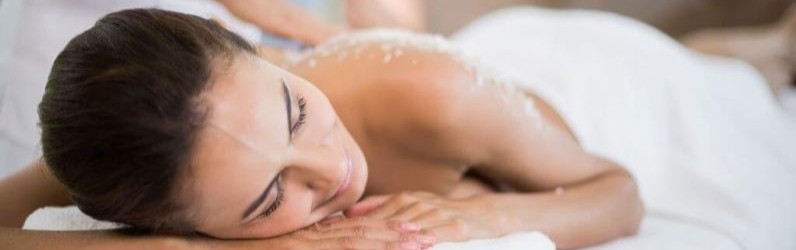 Kosmetikerin und Wellnessmasseurin (m/w/d)