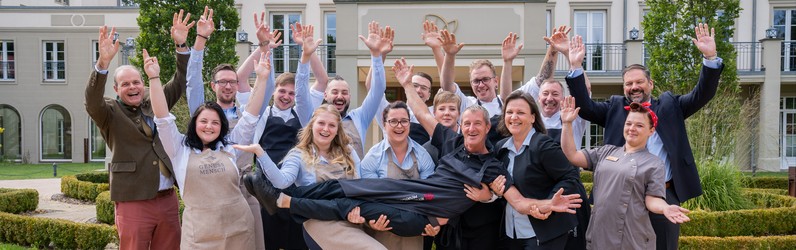 Empfangsmitarbeiter (m/w/d)