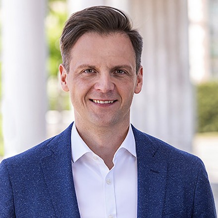 Dr. Marcel Klinge, Vorstandssprecher der Denkfabrik Zukunft der Gastwelt Dr. Marcel Klinge, Vorstandssprecher der Denkfabrik Zukunft der Gastwelt