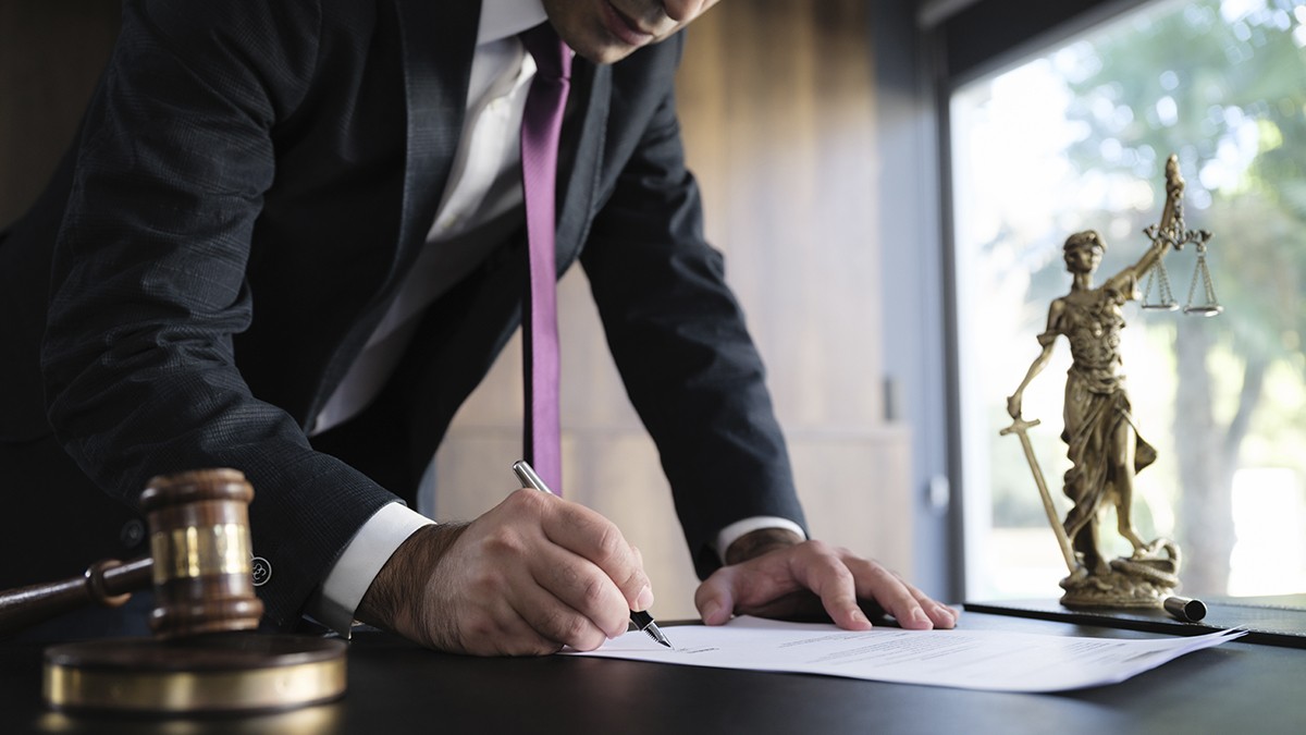 Foto: ilkercelik via Getty Images Arbeit auf Abruf – muss die wöchentliche Arbeitszeit festgelegt sein?