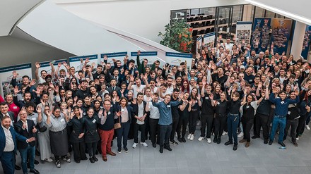 Nachwuchskräfte Knapp 100 Nachwuchskräfte aus der Systemgastronomie