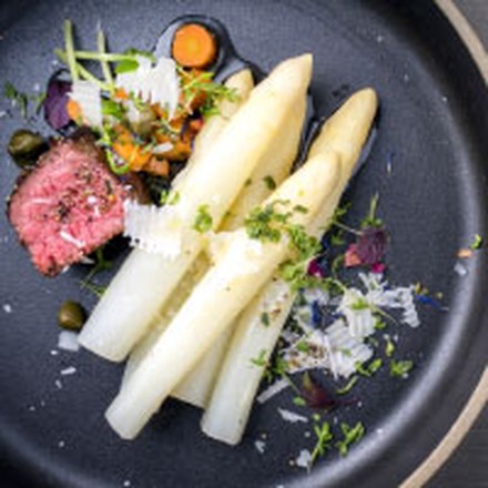 Spargel zwischen Klassik und vegan