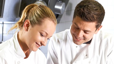 Ausbilder in der Küche