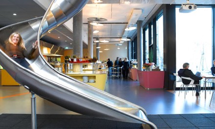 Zufriedene Kunden und Mitarbeiter