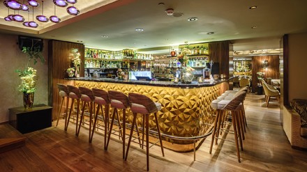Die Rückseite der Hotelbar Die Rückseite der Hotelbar