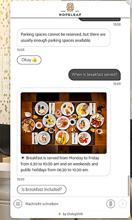 Bild auf dem Smartphone vom Frühstück Bild auf dem Smartphone vom Frühstück