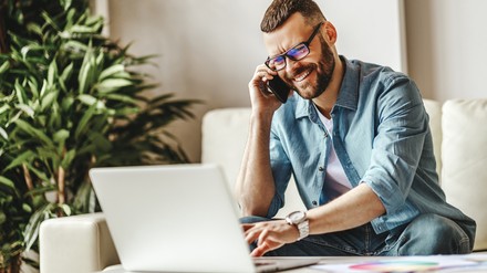 Ein Arbeiter beim Homeoffice
