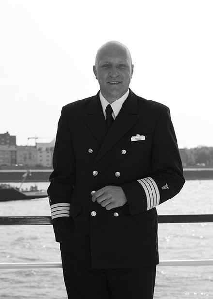 Oliver Schulz, Senior Hotel Operations Manager bei sea chefs für die Hapag-Lloyd Cruises Flotte.