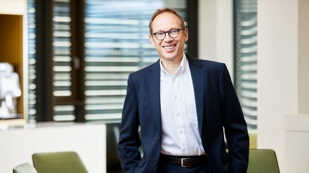 Dr.-Ing. Stefan Scheringer