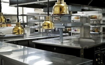 leere Restaurantküche