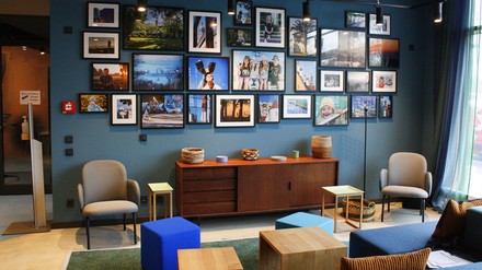 Die Lobby vom Hotel einsmehr