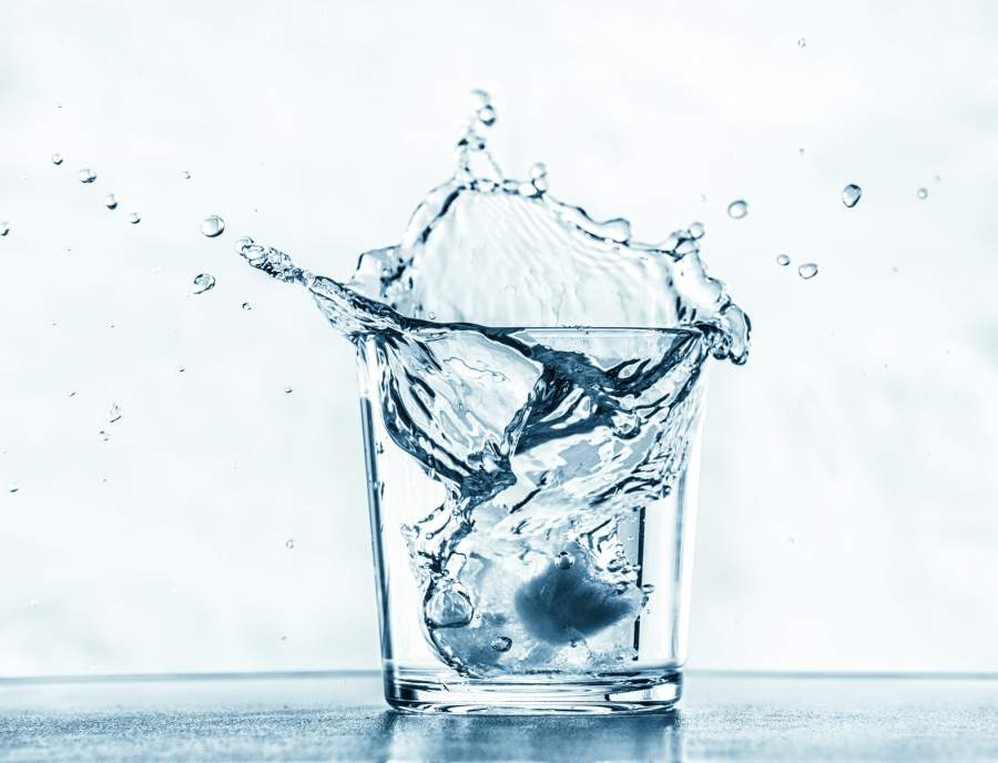 Steht jedem Gast ein Glas Wasser zu?