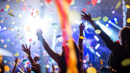 Partygäste Konfetti