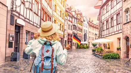 Eine Touristin in Deutschland