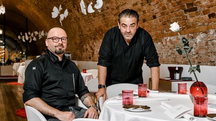 Simon Petutschnig zu Gast bei 3-Sterne-Koch Juan Amador