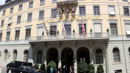 Das Les Trois Rois in Basel von außen