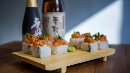Sake mit Sushi