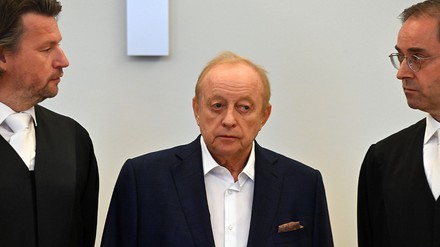 Alfons Schuhbeck mit seinen Verteidigern