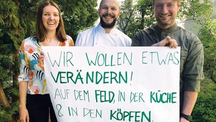 (v.l.): Friederike Gaedke (Die Gemeinschaft e.V.), Micha Schäfer (Nobelhart & Schmutzig) und Sebastian Frank (Restaurant Horvath)