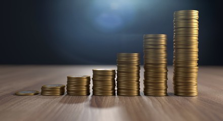 Das Gastgewerbe konnte seinen Umsatz im ersten Quartal 2019 im Vergleich zum Vorjahreszeitraum um 1,7 Prozent steigern (Foto: © Fotolia/ fotomek)
Stapel Geldmünzen