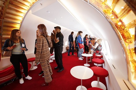 Hotelmöbel in einem Flughafenterminal