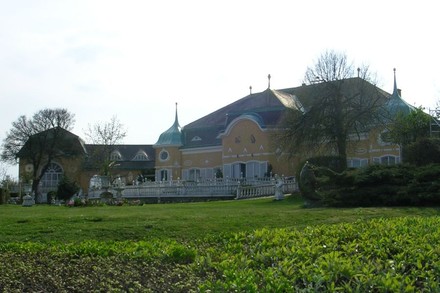 Das wiener Schloss Cobenzl von außen