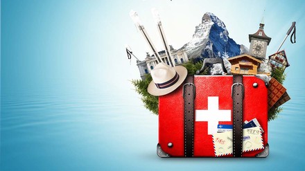 Koffer mit Schweizer Flagge