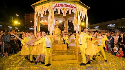 Heribert Thomas Kleins Auftritt bei der Life Ball Eröffnungsshow.