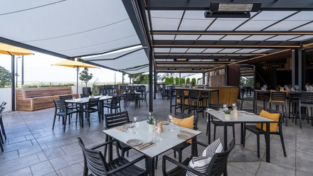 Terrasse des Weinguts „Brokenwood“