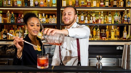 Die neuen Cocktails im Sofitel Frankfurt Opera sind flüssige Interpretationen literarischer Werke des Dichters Johann Wolfgang von Goethe.