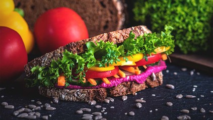 Bunt belegtes Brot