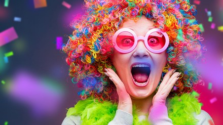 Am 11. November beginnt in den Karnevalshochburgen die fünfte Jahreszeit – und in diesem Jahr Anlass für eine besondere Aktion des IST-Studieninstituts und der IST-Hochschule für Management.