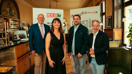 Präsentation der neuen Rettungs-Initiative mit Berndt Querfeld, Alexandra Psichos, Wolfgang Binder und Thomas Kratky, der die Kampagne entwickelt hat.