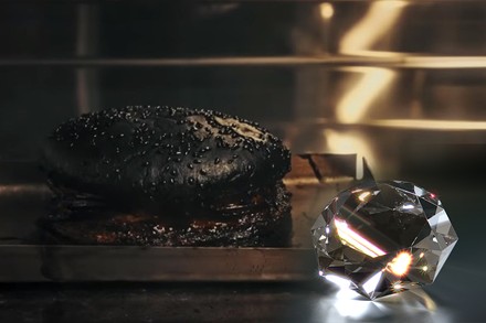 Ein verkohlter Whopper und ein Diamand