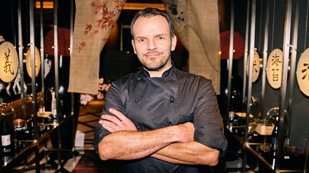 Das „ISHI by Henssler“ ist ein asiatisches Restaurant in Berlin. (Foto: © Robert Schlesinger)
Die Marke „ISHI“ positioniert sich im Premiumsegment und ebnet als neuestes Konzept der Gruppe den Weg für die Expansion in der internationalen Luxushotellerie.