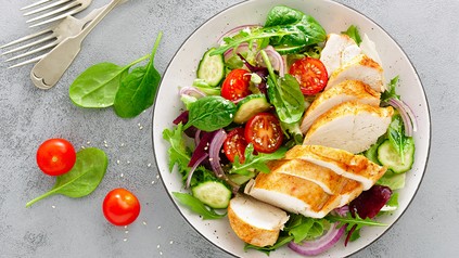 Salat mit Hähnchen