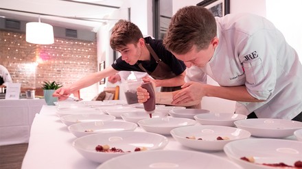 Auszubildende der Jeunes Restaurateurs