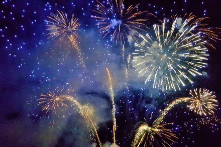 Ein buntes Feuerwerk