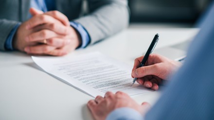 Vertragsunterzeichnung