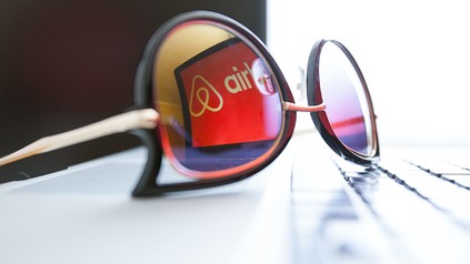Das Logo von Airbnb
