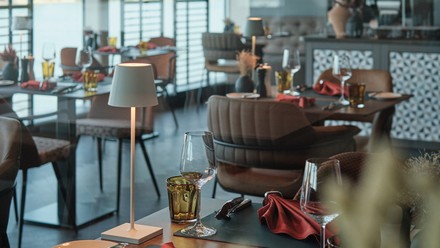 In diesem Restaurant können Gäste feine Leckereien probieren.