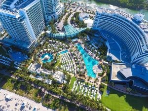 © Fontainebleau Miami Beach / Facebook