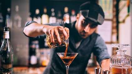 Ein Barkeeper
