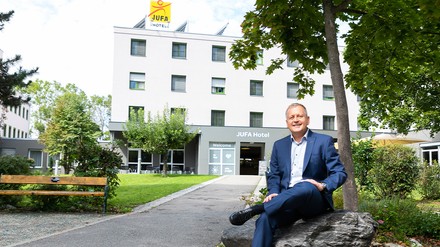 Gerhard Wendl, Vorstandsvorsitzender der Jufa Hotels (Foto: © Jufa Hotels)
Gerhard Wendl, Vorstandsvorsitzender der Jufa Hotels