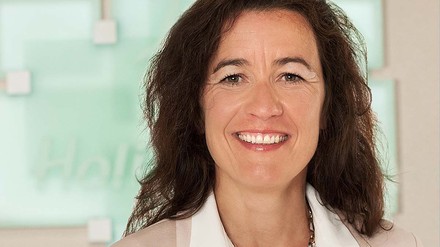 Claudia Schulze-Clewing